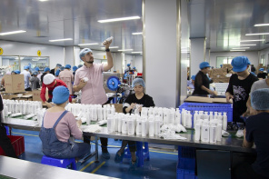 Как привезти косметику из Китая?