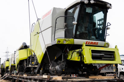 Доставка из Китая в Грузию 6-и комбайнов CLAAS Dominator 260