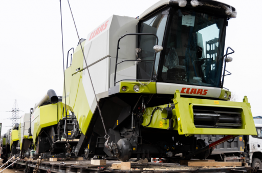 Доставка из Китая в Грузию 6-и комбайнов CLAAS Dominator 260